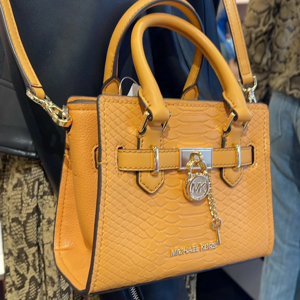 Michael Kors Hamilton XS Satchel Handbag Xbody Crossbody Leather Cider
NWT - Picture 15 of 16